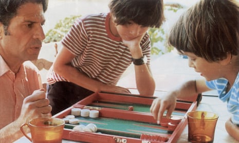 Ed and David Miliband play backgammon with their father, Ralph, in 1976