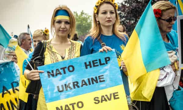 Pro-Ukraine and Nato demonstrators during the September 2014 summit in Newport, Wales