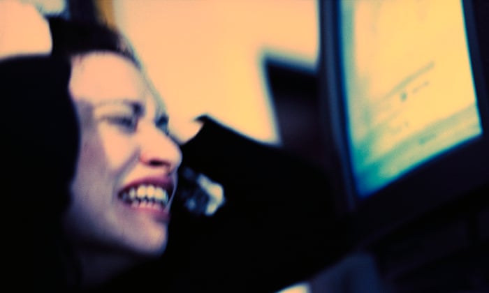 Scream At Computer Screaming At Computer Gif