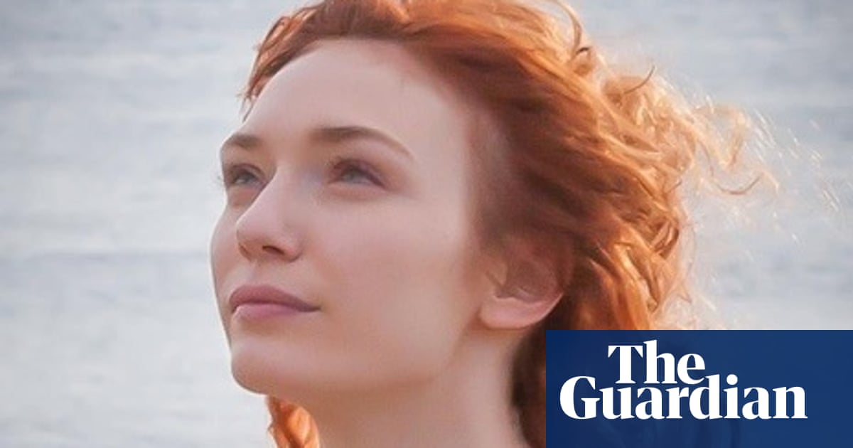 Bbc S Poldark Remake Stars Speak Of Pressure Of 1970s Hit