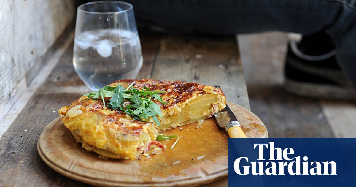 The Etiquette Of An Omelette Simple Spanish Tortilla Recipe