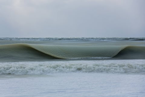 Nantucket slush wave