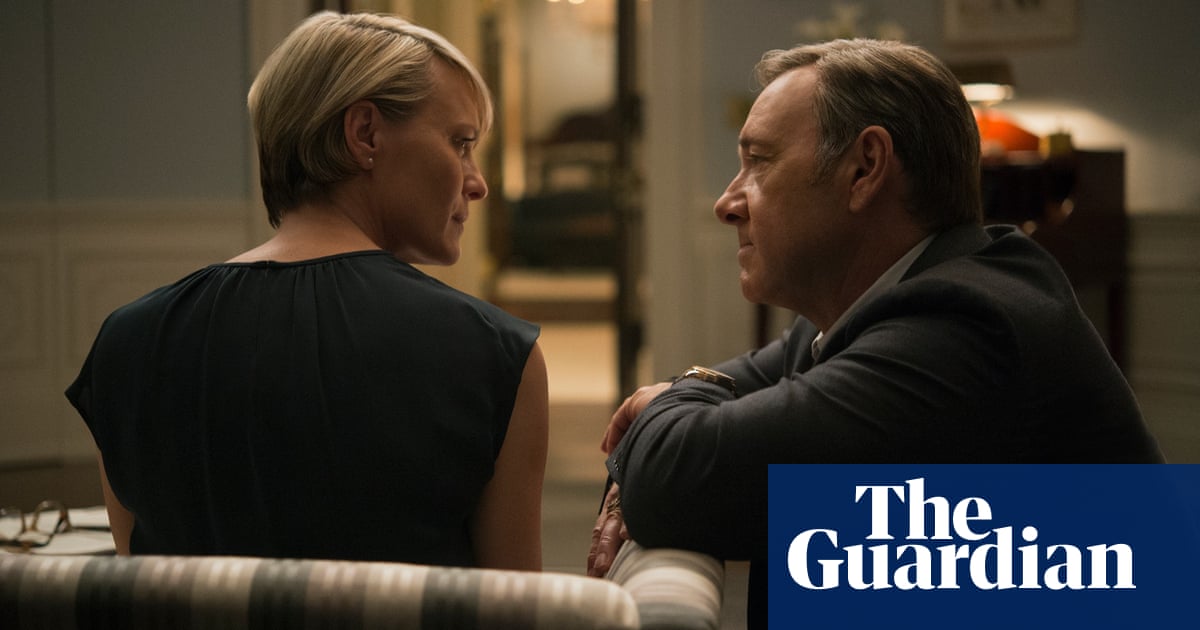 House Of Cards Review Less Innovative In Its Narrative Than In Its Distribution House Of Cards The Guardian