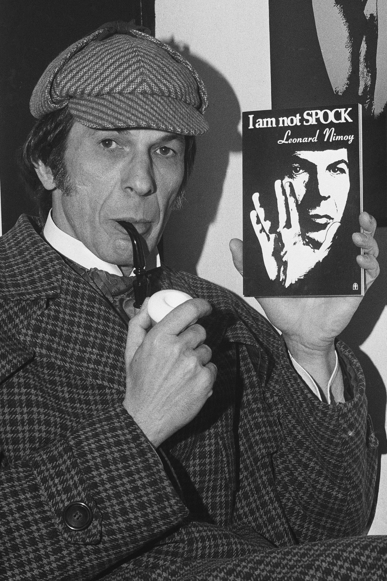 Leonard Nimoy Dressed As Sherlock Holmes Holding A Copy Of I Am Not Spock His First Autobiography 1976 Colorized R Oldschoolcool Leonard Nimoy Dressed As Sherlock Holmes Holding A Copy Of I Am Not Spock His First Autobiography 1976 Colorized R Oldschoolcool