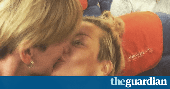 Russian Lesbians Stage Selfie Kiss Plane Protest World News The