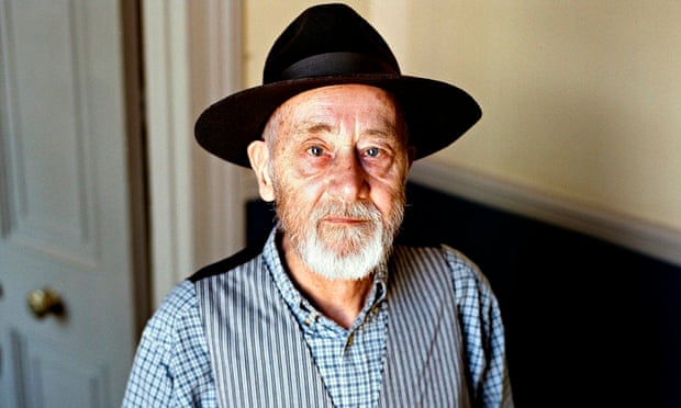 The late Alan Sillitoe at his Notting Hill home in 2008.
