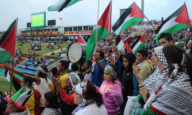 Palestinian fans