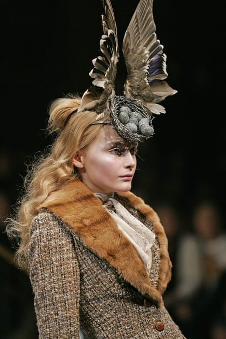 Alexander McQueen: The designer who startled us into a new silhouette | Fashion | The Guardian Alexander McQueen: The designer who startled us into a new silhouette | Fashion | The Guardian