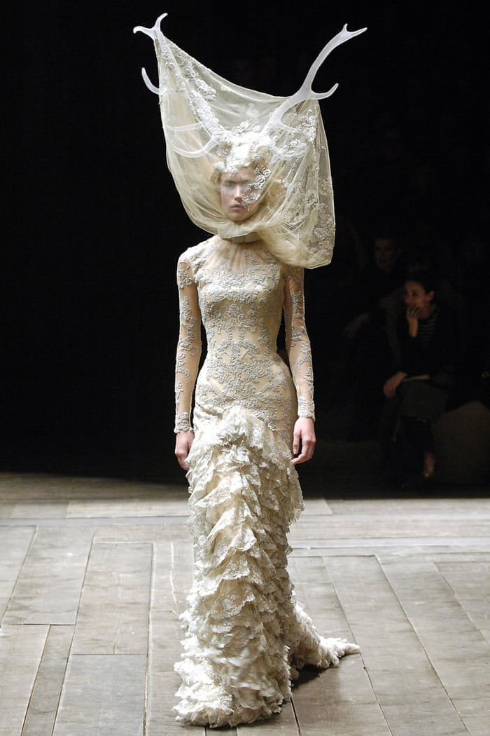 Alexander mcqueen 1990 hotsell
