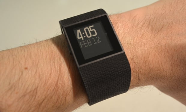Fitbit Surge review a fitness tracking watch that s not quite super Wearable technology The Guardian