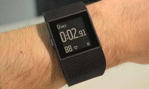 Fitbit surge bluetooth sales classic