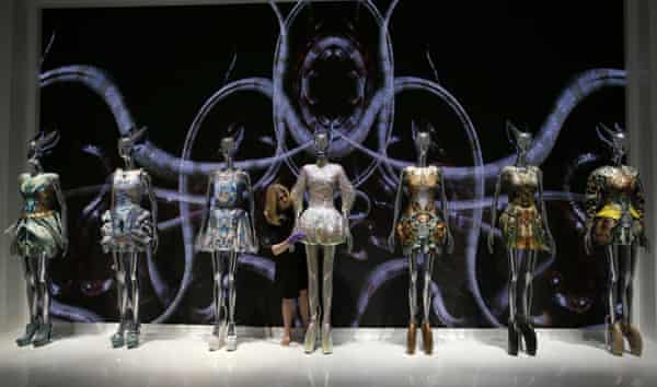 Alexander McQueen s Savage Beauty the best dressed haunted house