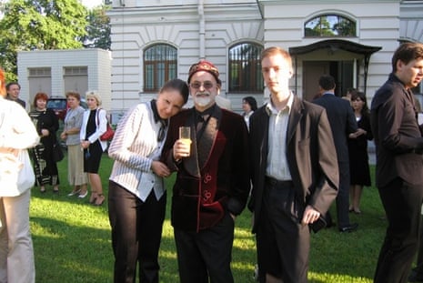 Pratchett with fans
