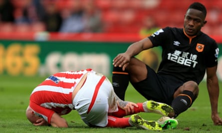 Stoke City's Stephen Ireland lies injured after Maynor Figueroa's horror tackle.