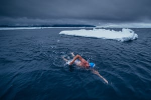 5 swims expeditionAntarcticaSwimmingUNEP