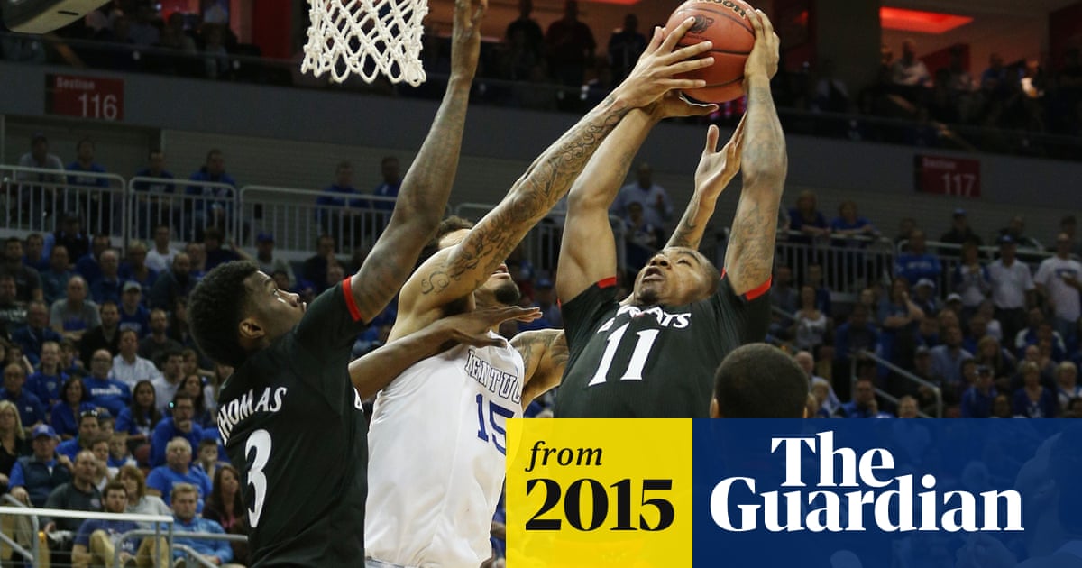Ncaa Tournament 2015 Kentucky Becomes First Men S Team To Reach 36 0 Sport The Guardian
