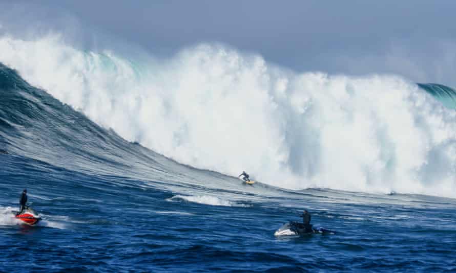 Blood In The Surf How Big Wave Surfer Greg Long Made Peace With The Ocean Surfing The Guardian Blood In The Surf How Big Wave Surfer Greg Long Made Peace With The Ocean Surfing The Guardian