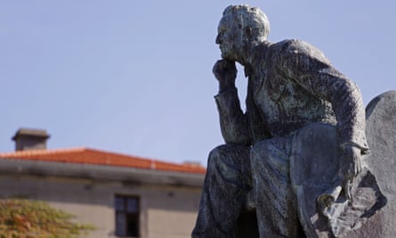 The statue of Rhodes at the University of Cape Town.