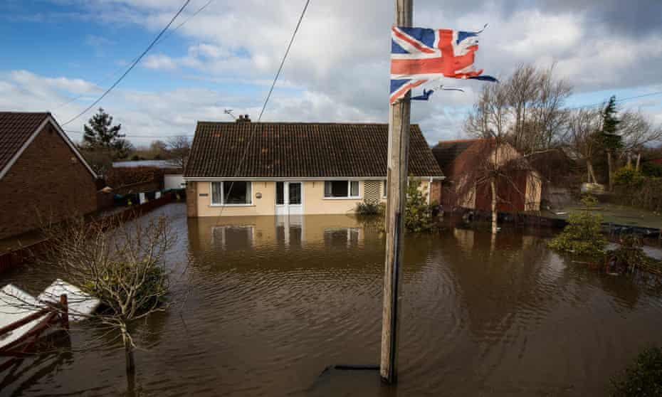 Flooding in the town of Northmoor Green (Moorland), where almost all residents have now been evacuated on 10 February 2014.