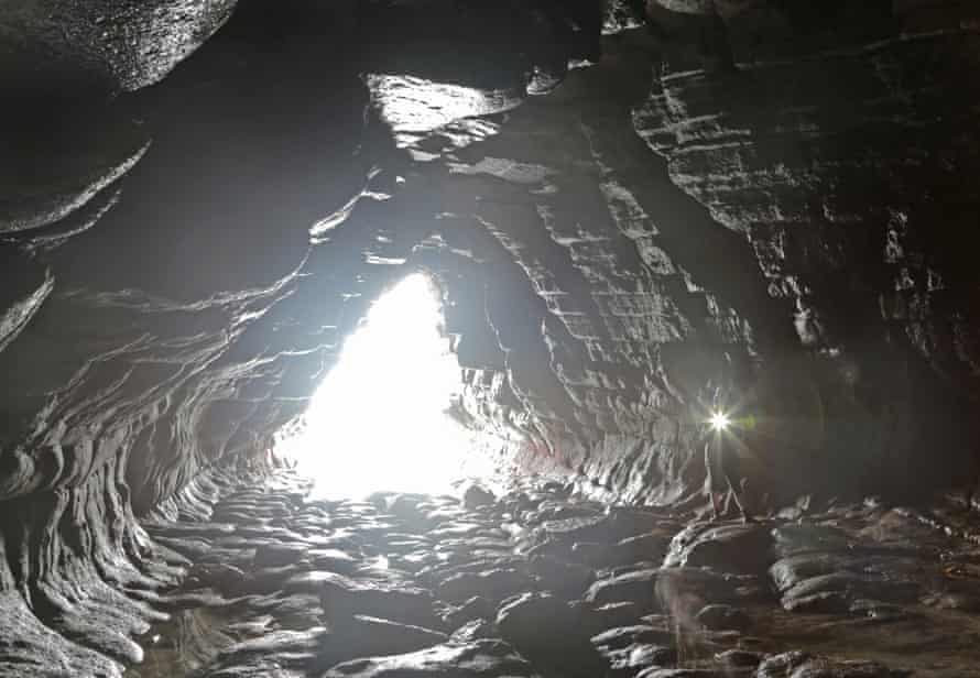 robin lythe's cave