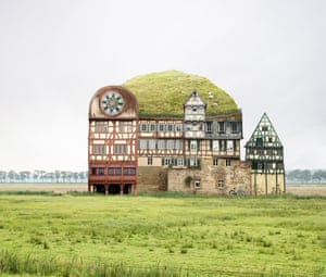 On the way to Kamtchatka Collaged buildings Matthias Jung