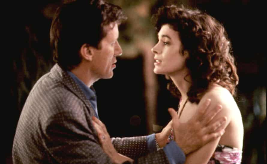Sean Young with James Woods in The Boost (1988).