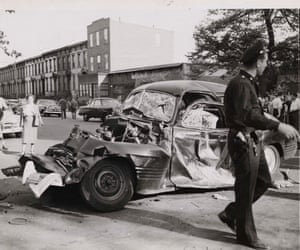 Car and truck collision in Brooklynâs Stuyvesant Avenue, 1947
