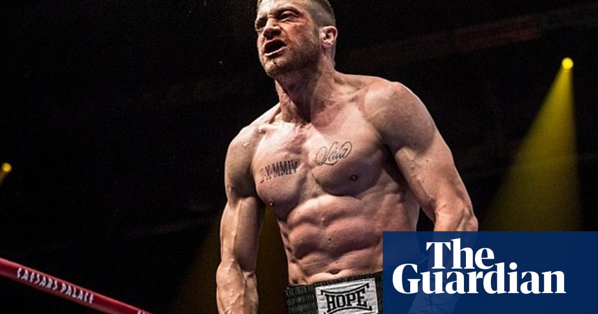 Southpaw trailer Jake Gyllenhaal buff and bloodied in boxing film