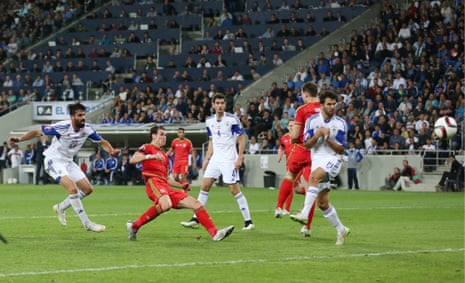 Gareth Bale scores the third goal.