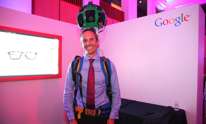 Shadow assistant Treasurer Andrew Leigh wears a Google Street Trekker.