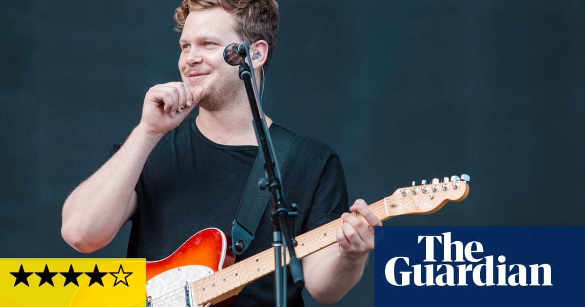 Alt J Review Englishmen Make A Shot At The Big Time Alt J The Guardian 2022 Alt J Tour Review