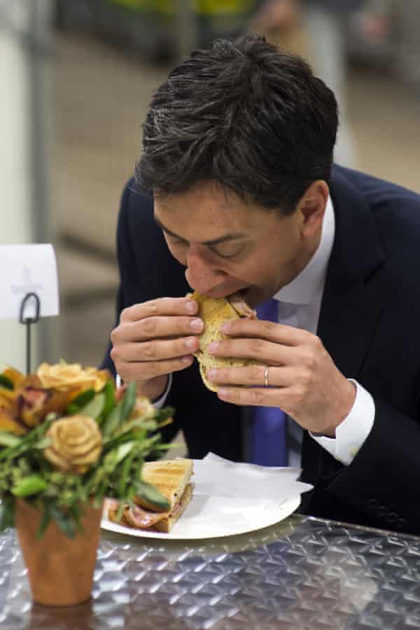 ed miliband eating a bacon sandwich may 2014