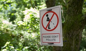 Glastonbury festival no urinating sign