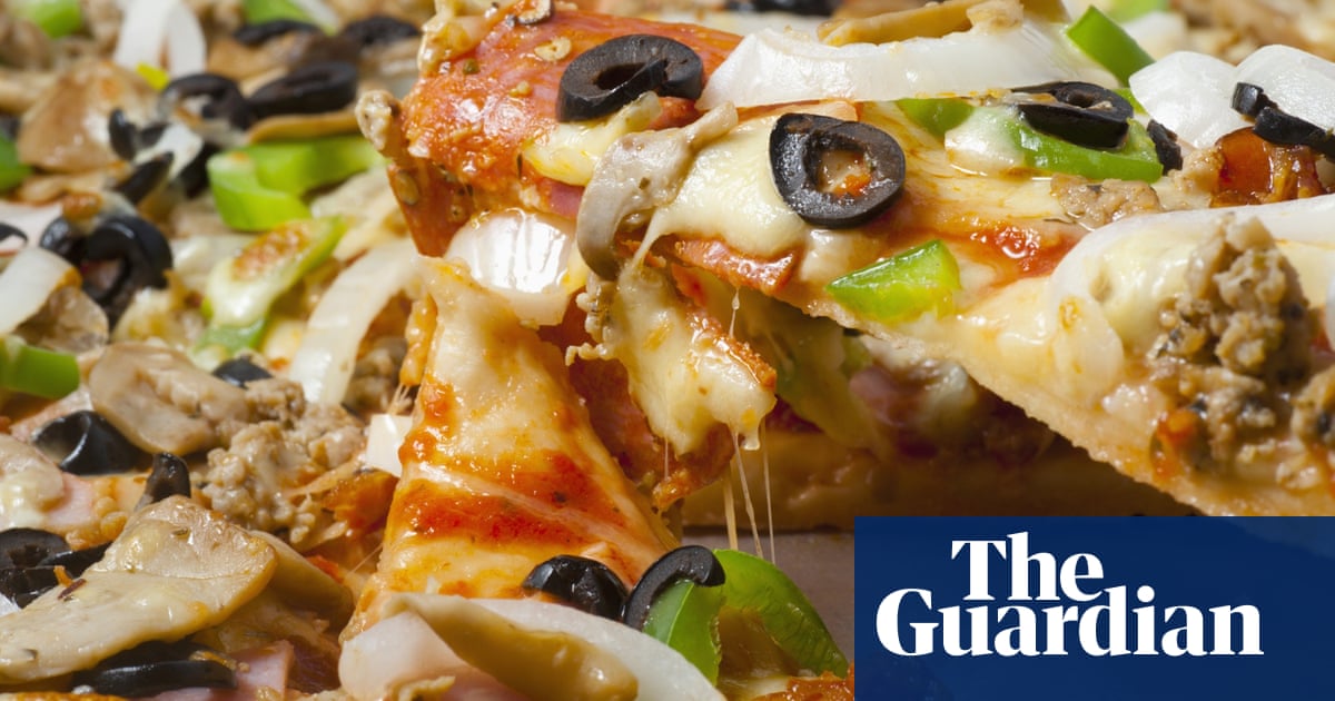 Supermarket Pizza Hacks What Do You Put On Yours Pizza The
