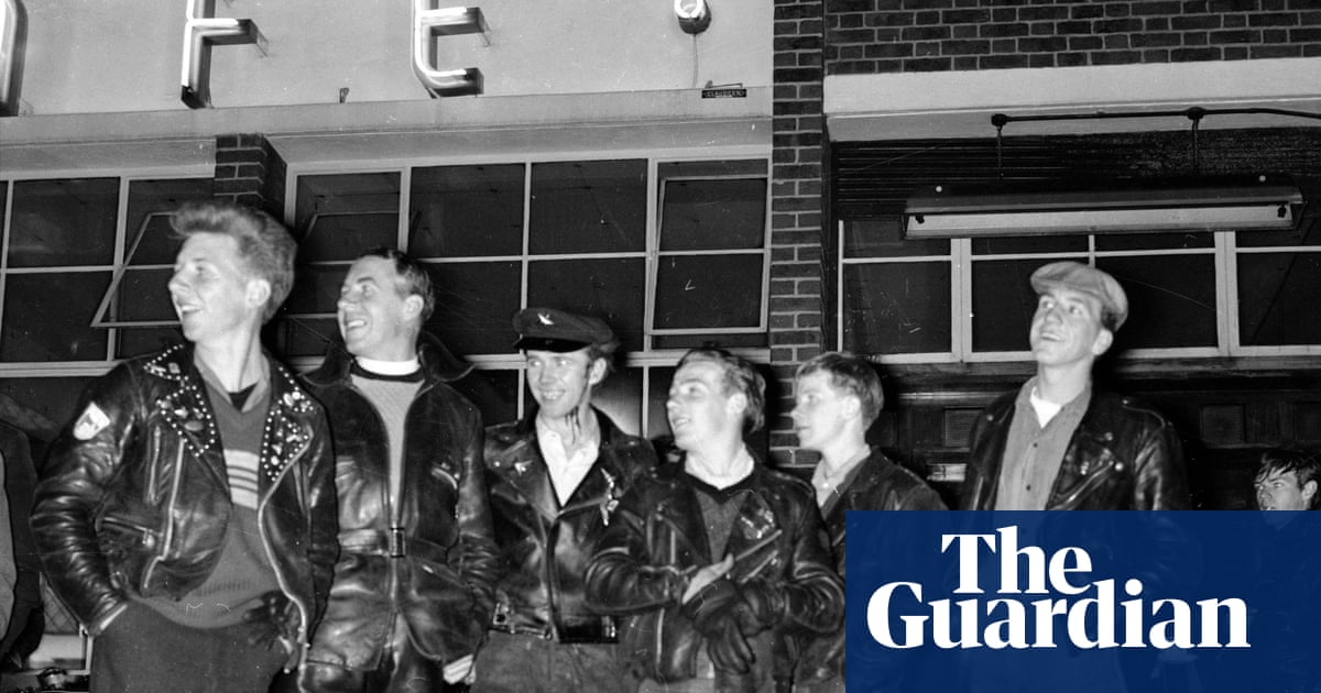 9pm At The Ace Café From Archive 4 April 1964
