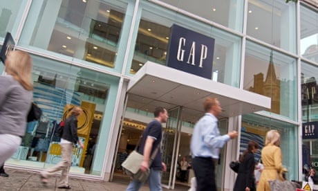 Fashion chains feel chill from weather and fewer discounts with