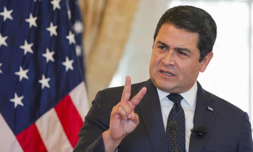 The current Honduran president, Juan Orlando Hernandez, would be able to stand for a further term after judges threw out part of the country's constitution.