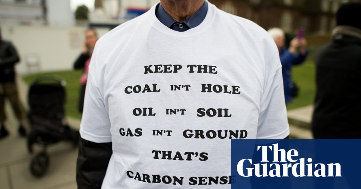 Columbia University Faculty Members Call For Divestment From Fossil Fuels Climate Crisis The Guardian Columbia University Faculty Members Call For Divestment From Fossil Fuels Climate Crisis The Guardian