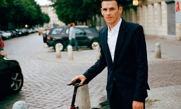 The lapelled 'commuter' jacket by Rapha