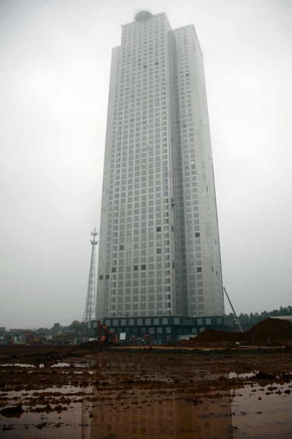 The rectangular, glass and steel building has 19 atriums, 800 apartments and office space for 4,000 people.
