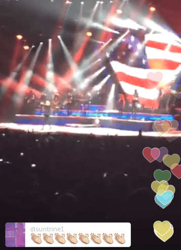 Neil Diamond concert as seen on Periscope