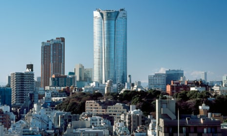 Roppongi Hills: 724,000 square metres of floor space distributed among four high-rises and a warren of passages.
