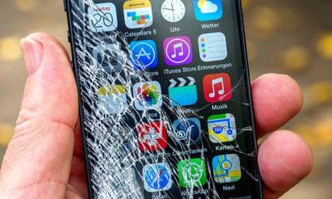 A damaged iPhone 5 screen.