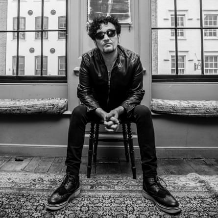 Singer-songwriter Tim Arnold in Blacks Club, Dean Street, in one of Soho's oldest buildings.