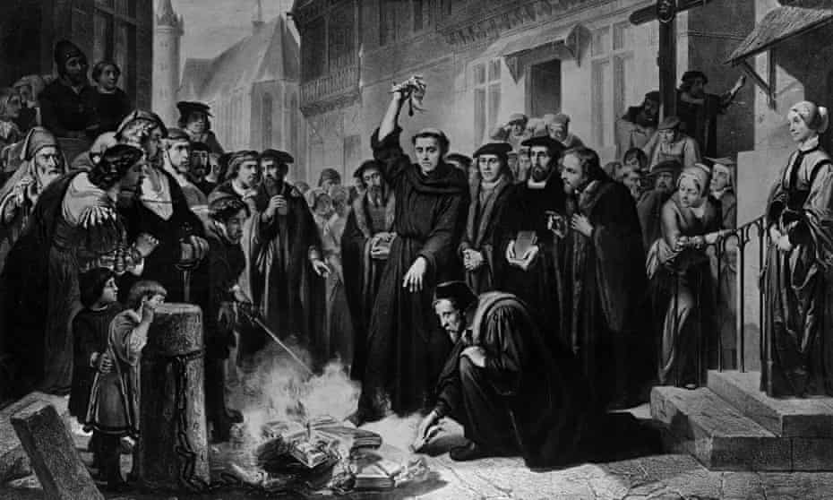 Martersteig's depiction of Martin Luther burning the papal bull with 41 theses issued against him.