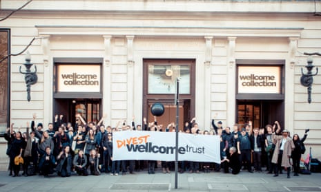 350.org activist occupy Wellcome collection to pressure the Wellcome trust to divest from fossil fuels, 18 April 2015.