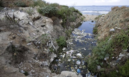 Syrian Refugees In Lebanon Camp Reliant On Hell Water That Reduces Metal To Rust Access To Water The Guardian