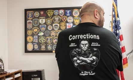 Prison Guards Can Never Be Weak The Hidden Ptsd Crisis In America S Jails Us Prisons The Guardian