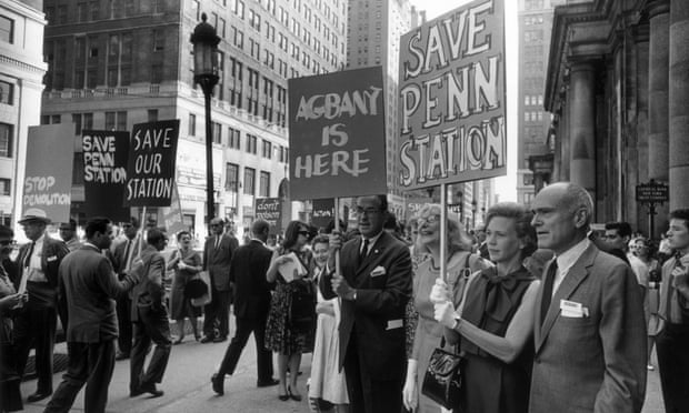 Author Jane Jacobs and architect Philip Johnson stand outside New York’s Penn Station in 1963 to protest the building’s demolition.