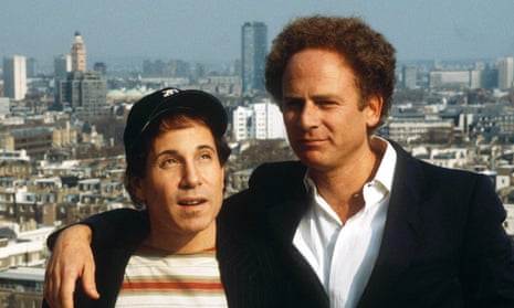 Art Garfunkel with Paul Simon in 1982: he said that at school he felt sorry for his friend because of his height, so offered him friendship as a compensation.
